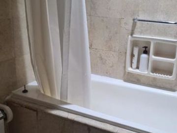 Disewakan Apartemen Park Royale Type 2 Kamar Tidur Kondisi Full Furnished
