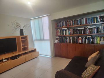 Bonita Casa en Venta en Lomas 2da. Secc.