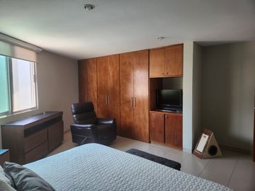 Bonita Casa en Venta en Lomas 2da. Secc.