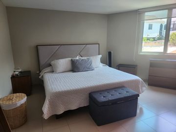 Bonita Casa en Venta en Lomas 2da. Secc.