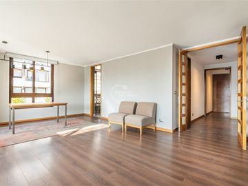 Departamento en venta de 4 dorm. en La Dehesa