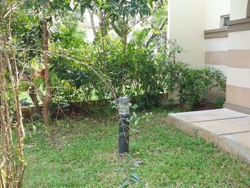 DISEWAKAN RUMAH MODERN BAGUS SIAP HUNI DI FORESTA BSD CITY