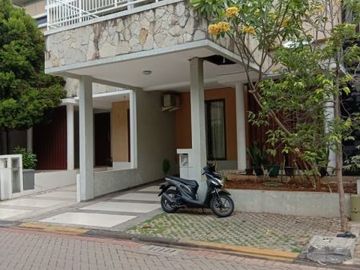 Rumah Cantik Siap Huni Di Sektor 9 (Cpa 2085.BR)