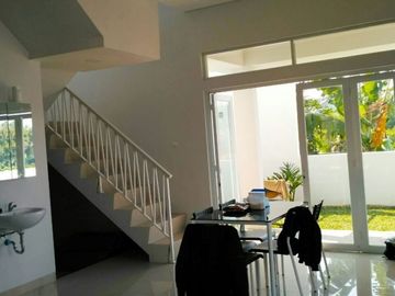 Rumah Villa Cimahi 3 menit ke Wisata Alam Cimahi Gratis Canopy