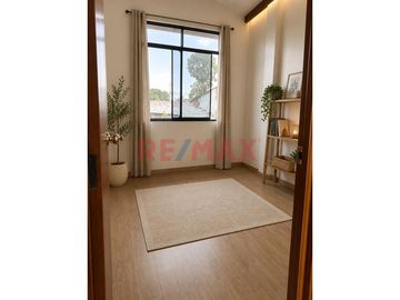 Casa En Venta  Amplia, Moderna 5 Dormitorios Amplios 3 Baños Area 300M2 2 Cocheras