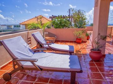 Apartamento a 190 metros de la playa, vista al mar desde el rooftop.