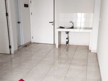 Disewa Apartemen Springlake 2BR Kosongan Murah