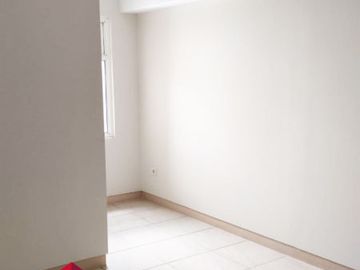 Disewa Apartemen Springlake 2BR Kosongan Murah