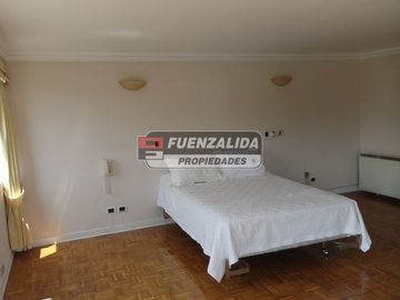 Departamento en Venta en Presidente Riesco / Club de Golf Los Leones