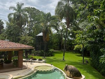 Casa Estilo Cuernavaca, Al Sur de La Ciudad, a 5 Min, del Zocalo de Jiutepec!