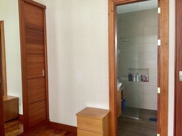 Three Bedroom Modern House for Sale in Hensonville Angeles City Near Clark