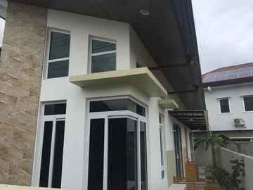 Three Bedroom Modern House for Sale in Hensonville Angeles City Near Clark