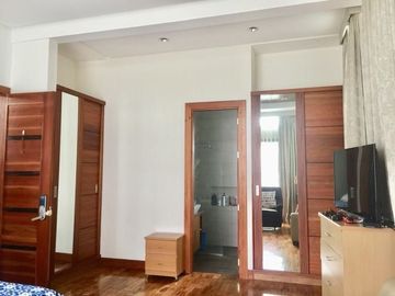 Three Bedroom Modern House for Sale in Hensonville Angeles City Near Clark