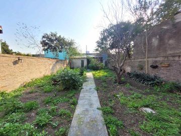 Casa Fondo en venta en Lanus Oeste