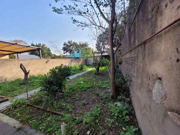 Casa Fondo en venta en Lanus Oeste