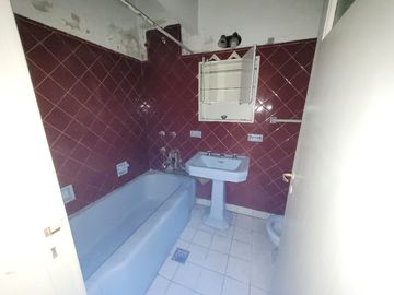 Casa Fondo en venta en Lanus Oeste