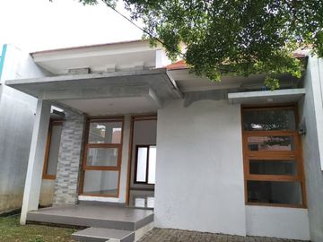 Rumah baru siap huni puri cisaranten bandung