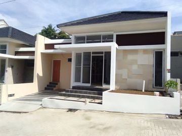 RUMAH RASA VILLA DENGAN HARGA PROMO DI SARIWANGI DEKAT POLDAN