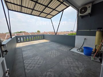 Dijual Ruko Baru Renovasi 3 Lantai Di Pejuang, Bekasi