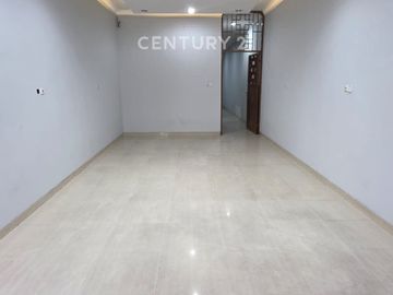 Dijual Ruko Baru Renovasi 3 Lantai Di Pejuang, Bekasi