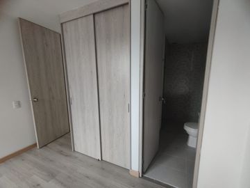 apartamento en arriendo en prados de sabaneta. Cod A218184