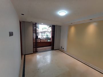 apartamento en arriendo en laureles. Cod A218559