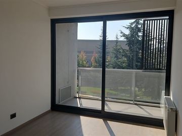 Departamento en venta de 2 dorm. en Lo Barnechea