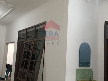 Rumah di Belakang jln Aksan tidak jauh dr Apartemen Sudirman suites
