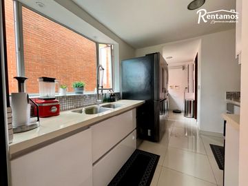 casa en venta en benedictinos. Cod V11210