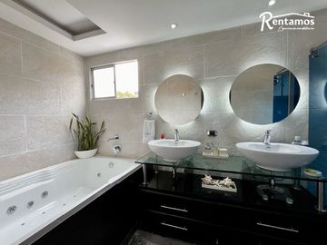 casa en venta en benedictinos. Cod V11210