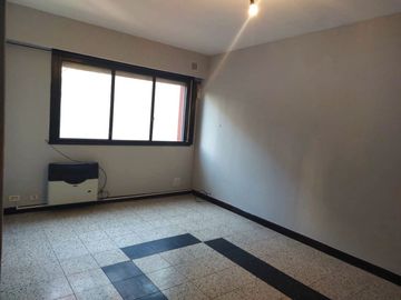 Excelente Departamento APTO PROFESIONAL