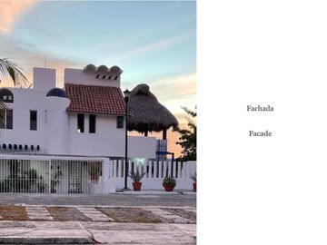 Casa con vista al mar, alberca, tina, palapa, acceso al mar, recamara independie