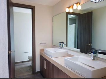 CASA EN VENTA EN METEPEC