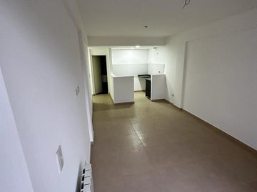 DEPARTAMENTO DE TRES AMBIENTES EN ADROGUE