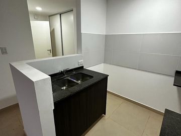 DEPARTAMENTO DE TRES AMBIENTES EN ADROGUE