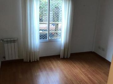 DEPARTAMENTO DE TRES AMBIENTES EN ADROGUE