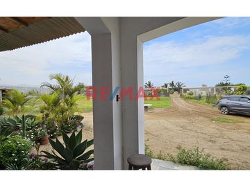 🌿 ¡Exclusivo Fundo Santa Apolonia en Venta – Moche, Trujillo! 🏡

Vive la experiencia de un refugio natural con modernas comodidades en una de las me