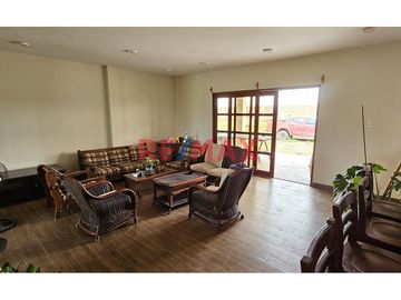 🌿 ¡Exclusivo Fundo Santa Apolonia en Venta – Moche, Trujillo! 🏡

Vive la experiencia de un refugio natural con modernas comodidades en una de las me