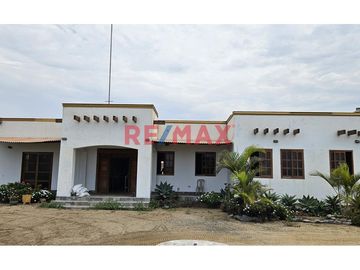 🌿 ¡Exclusivo Fundo Santa Apolonia en Venta – Moche, Trujillo! 🏡

Vive la experiencia de un refugio natural con modernas comodidades en una de las me