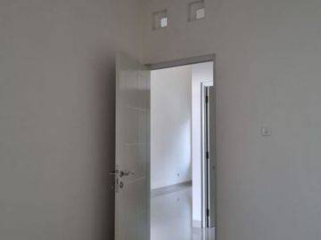 RUMAH CANTIK MODERN SIAP HUNI FREE PAJAK SHM DI PERUMAHAN MEWAH