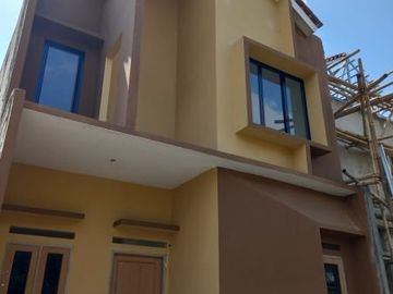 Rumah 2 lantai harga 1 lantai termurah seCiomas Bogor