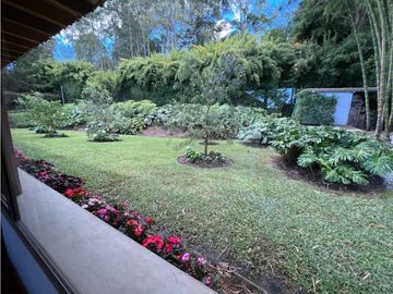 CASA CAMPESTRE  EN LLANOGRANDE