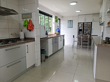 ALVARO CASANOVA PONIENTE (CONDOMINIO MUY SEGURO LAS PIRCAS)