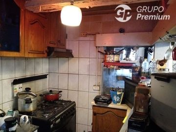 Se Vende Casa con Local en San Joaquín, Imperdible