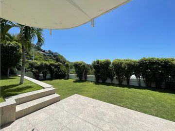 PENTHOUSE EN VENTA CON VISTA AL LAGO
