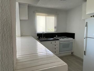 PENTHOUSE EN VENTA CON VISTA AL LAGO
