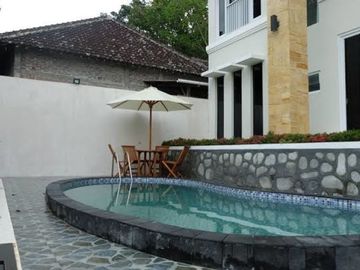 VILLA TERBARU SUPER MEWAH ALA UBUD BALI KELAS BINTANG 5 DI JOGJA DEKAT MALIOBORO