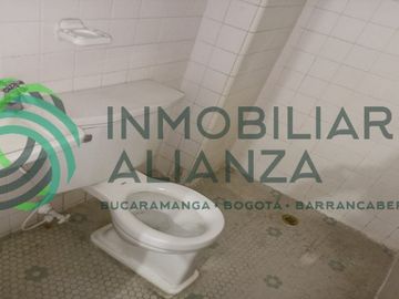 apartamento en venta en cabecera del llano. Cod V61827