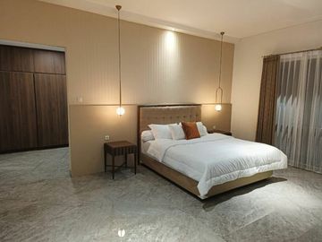 Rumah Full Furnished Surabaya Barat Dekat Wiyung, UNESA, Pakuwon Mall