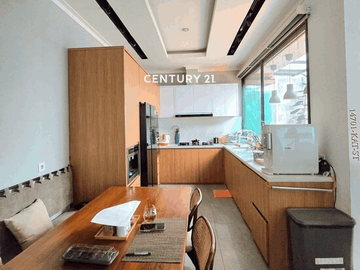 Dijual Rumah Siap Huni  Kondisi Terawat Di Discovery Bintaro